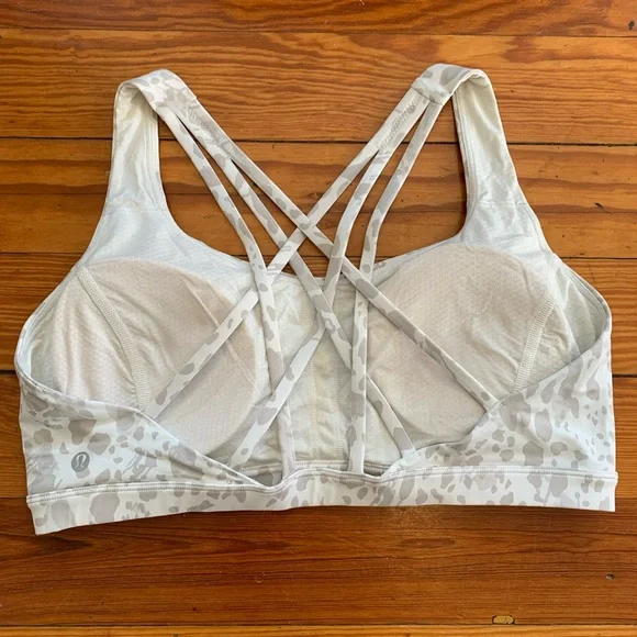 Lululemon Free to Be Serene bra size 12 in Cheetah Camo Antique White Multi - Picture 2 of 3